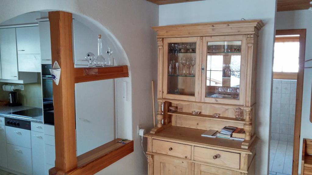Ferienwohnung Gadenstatt Davos Pokoj fotografie
